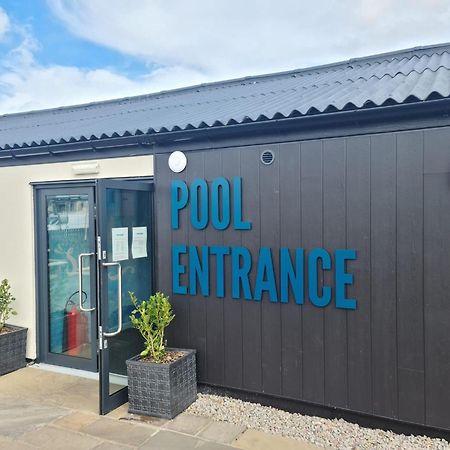 Highway Hotel Lossiemouth ภายนอก รูปภาพ