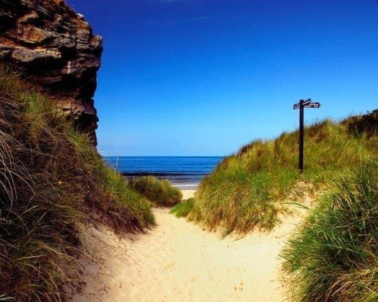 Highway Hotel Lossiemouth ภายนอก รูปภาพ