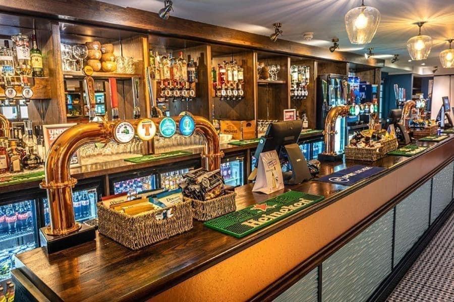 Highway Hotel Lossiemouth ภายนอก รูปภาพ