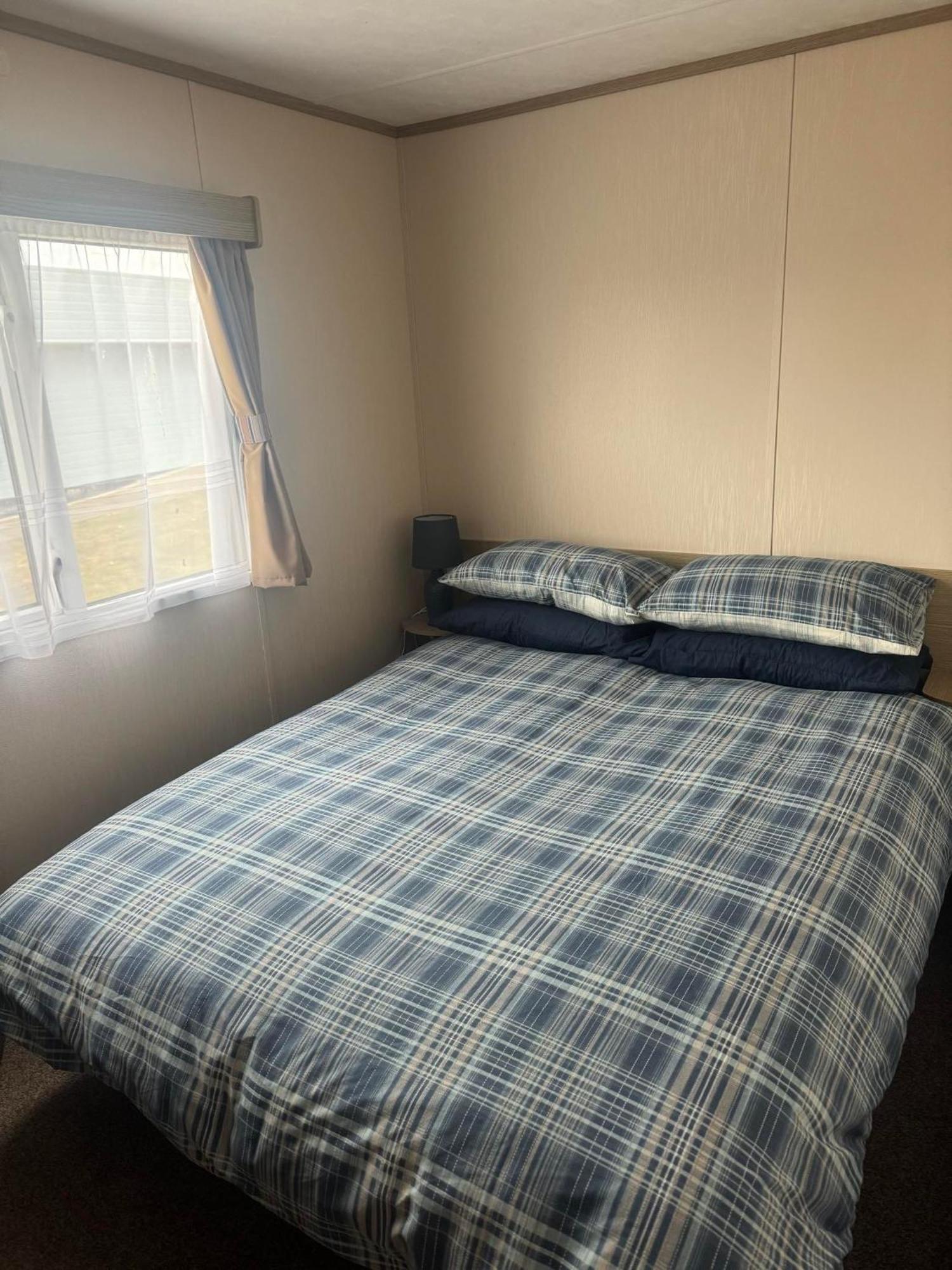 Highway Hotel Lossiemouth ภายนอก รูปภาพ