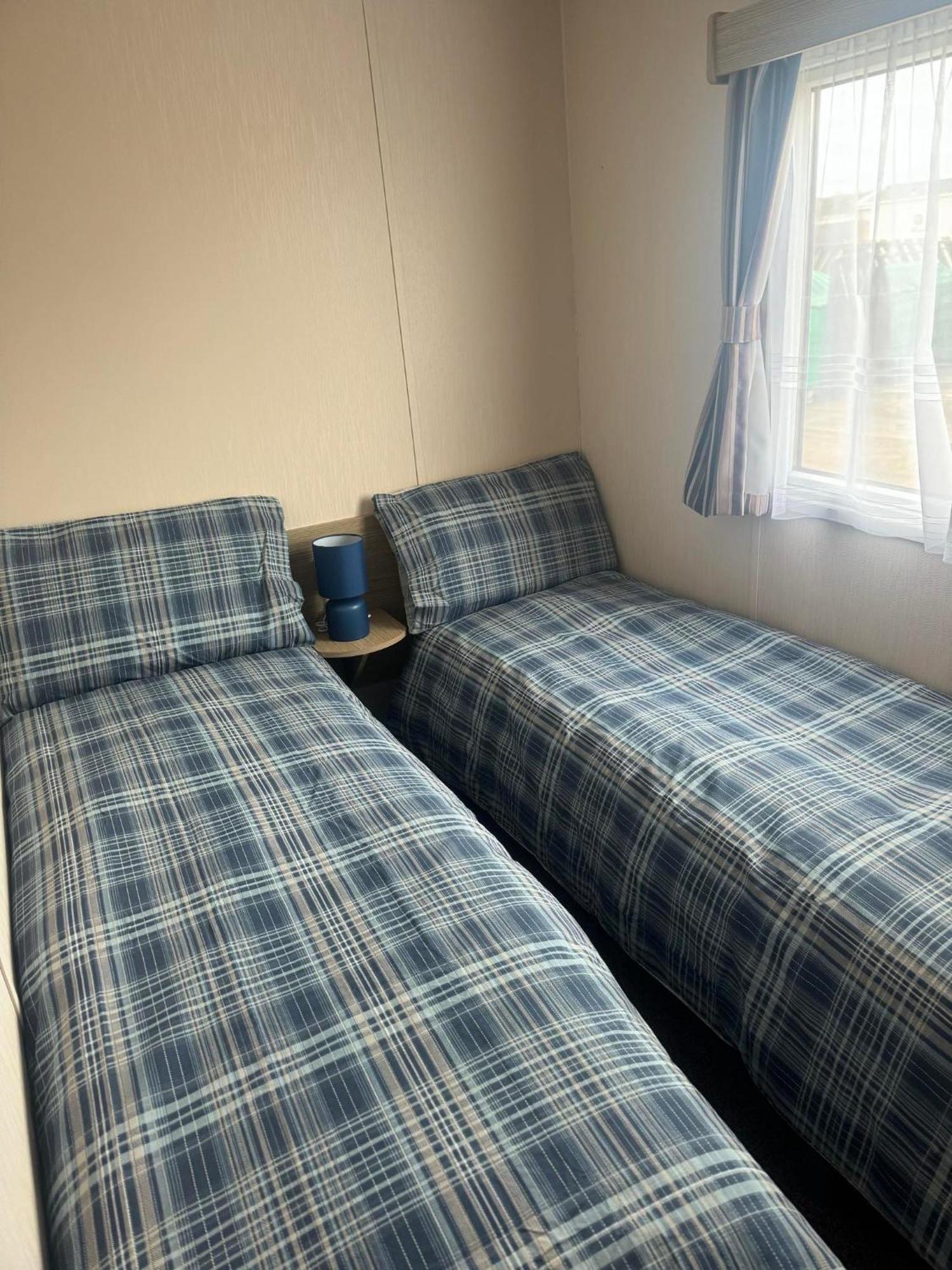 Highway Hotel Lossiemouth ภายนอก รูปภาพ